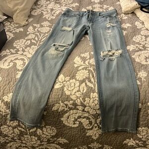 Men’s Hollister Slim Straight Light Wash 29x30 distressed Jeans.
